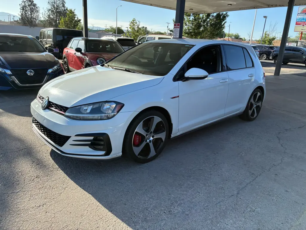 2019 VOLKSWAGEN Golf GTI